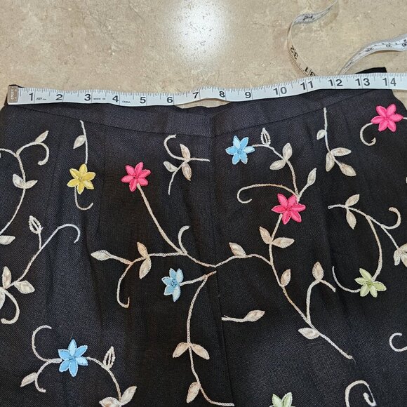Women's Talbots Petites Irish Linen Embroidered Floral Crop Pants‎ Size 10 - Picture 3 of 8